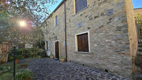 casa indipendente in vendita ad Arquà Petrarca