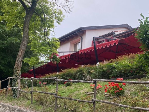 casale in vendita ad Arquà Petrarca
