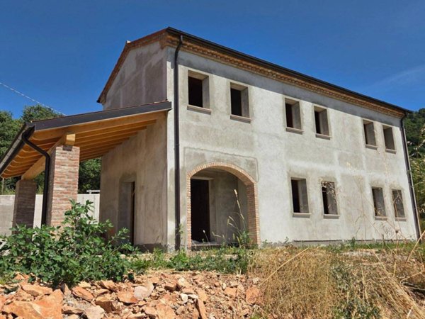 casa indipendente in vendita ad Arquà Petrarca