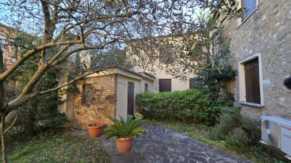 casa indipendente in vendita ad Arquà Petrarca