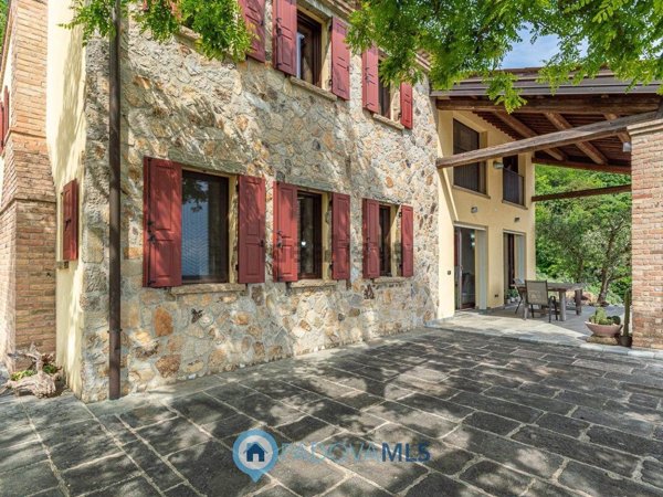 casa indipendente in vendita ad Arquà Petrarca