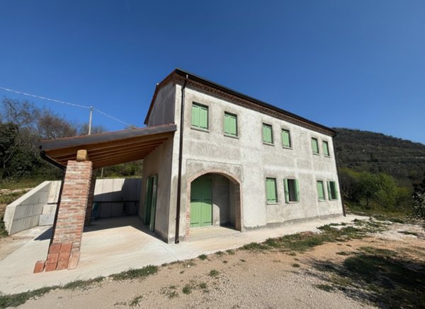 casa indipendente in vendita ad Arquà Petrarca