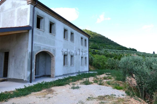casa indipendente in vendita ad Arquà Petrarca