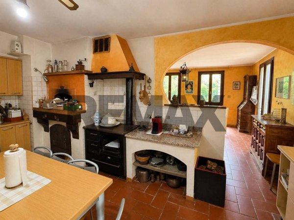 casa indipendente in vendita ad Arquà Petrarca