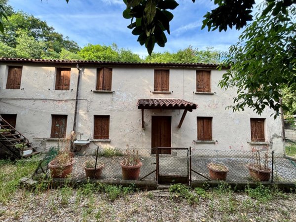 casale in vendita ad Arquà Petrarca