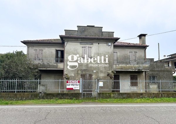 casa indipendente in vendita ad Arre