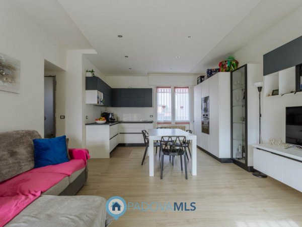 casa indipendente in vendita ad Arre