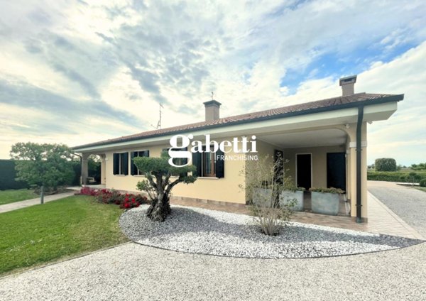 casa indipendente in vendita ad Arre