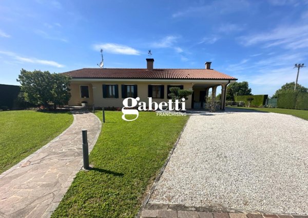 casa indipendente in vendita ad Arre