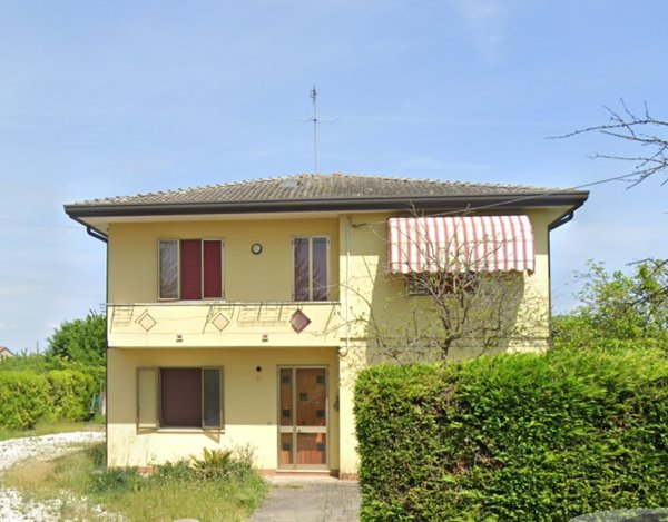 casa indipendente in vendita ad Arre