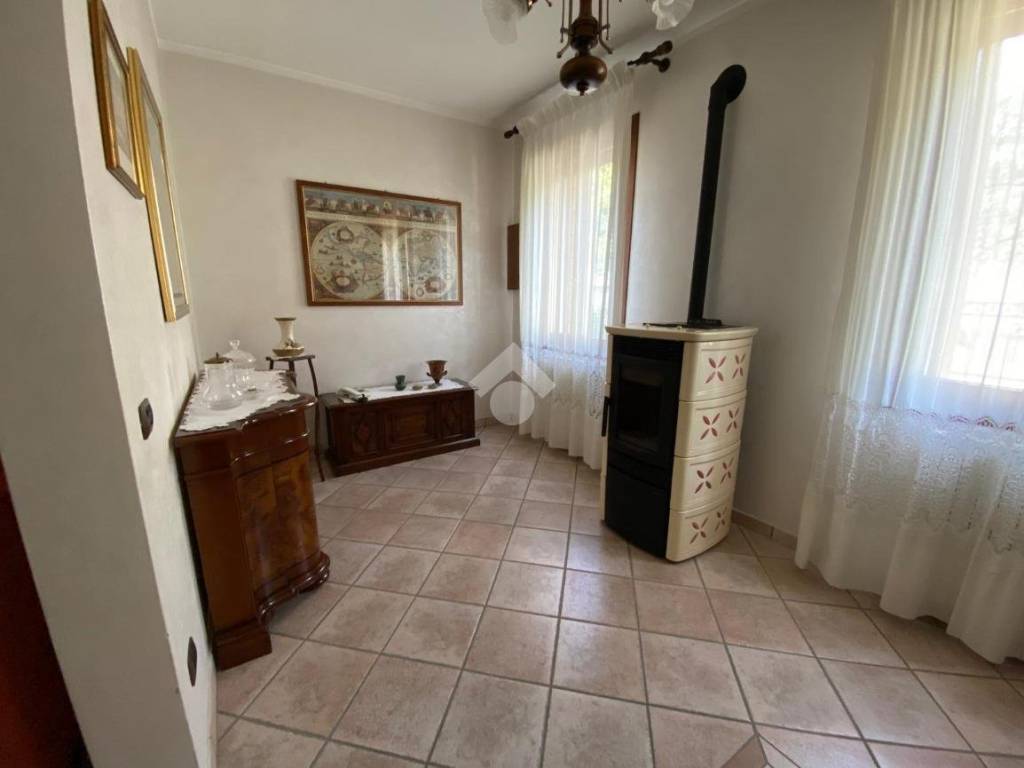 casa indipendente in vendita ad Arre