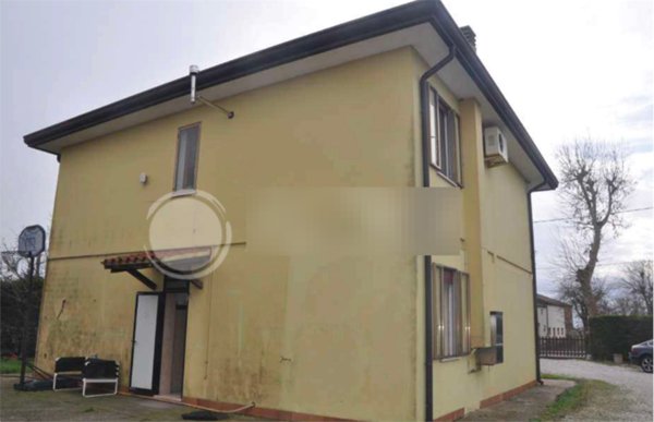 casa indipendente in vendita ad Arre