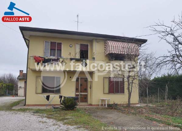 appartamento in vendita ad Arre