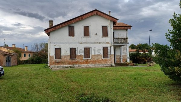 casa indipendente in vendita ad Arre