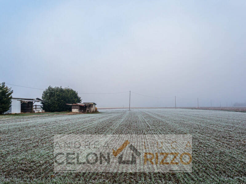 terreno agricolo in vendita ad Arre