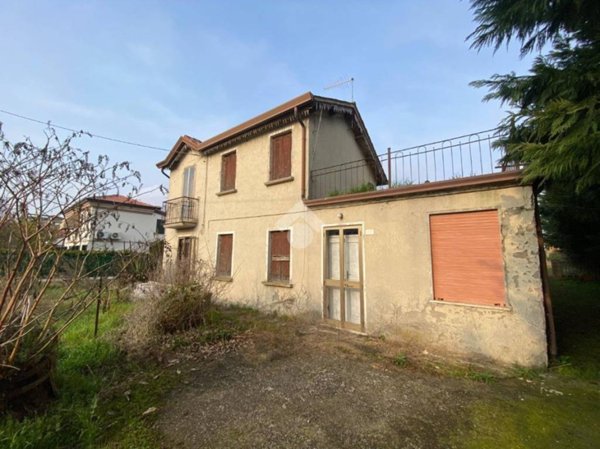 casa indipendente in vendita ad Arre