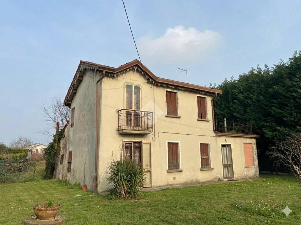 casa indipendente in vendita ad Arre