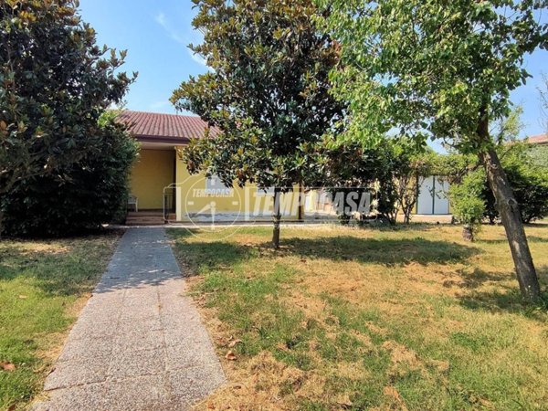 casa indipendente in vendita ad Arre