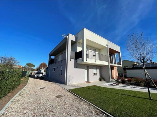 casa indipendente in vendita ad Arzergrande