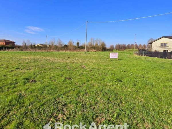 terreno agricolo in vendita ad Arzergrande in zona Vallonga