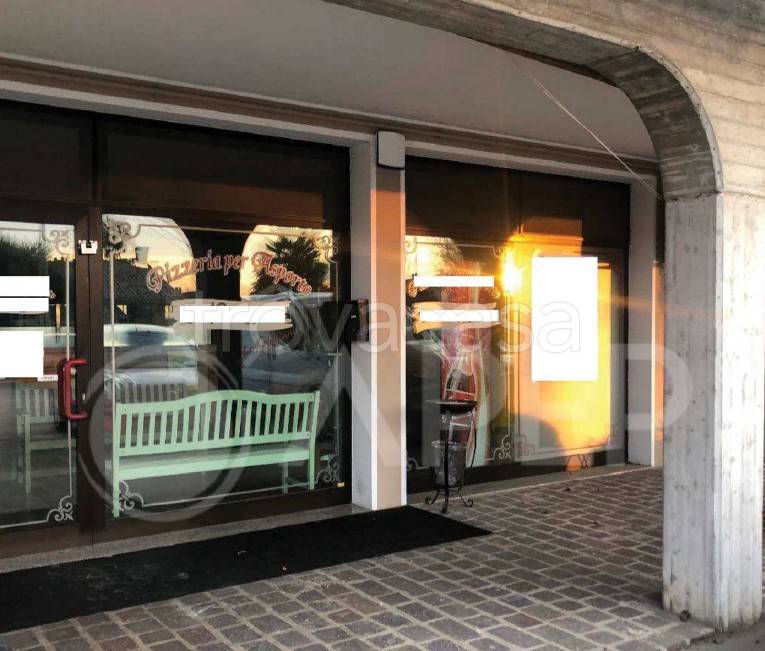 negozio in vendita ad Arzergrande in zona Vallonga