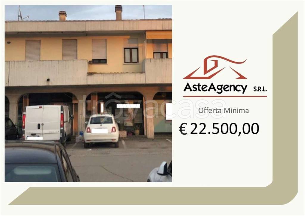 negozio in vendita ad Arzergrande in zona Vallonga