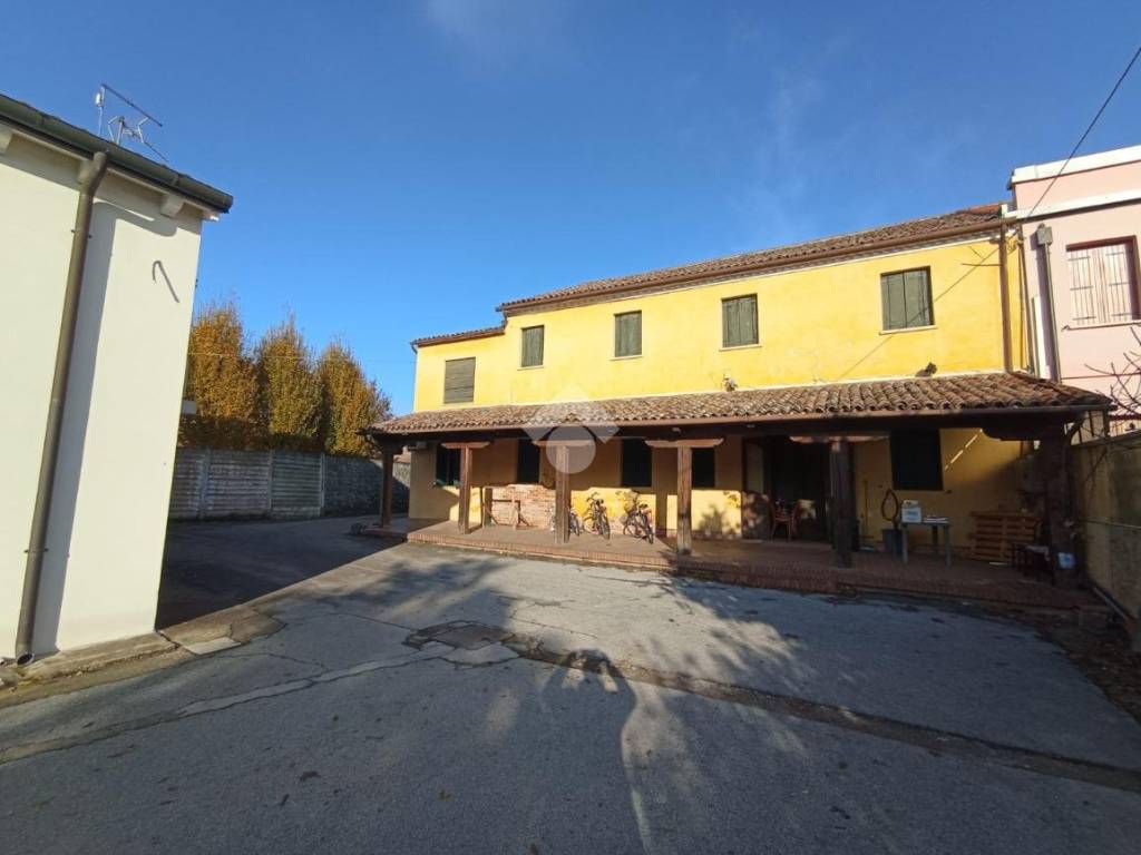 casa indipendente in vendita a Bagnoli di Sopra