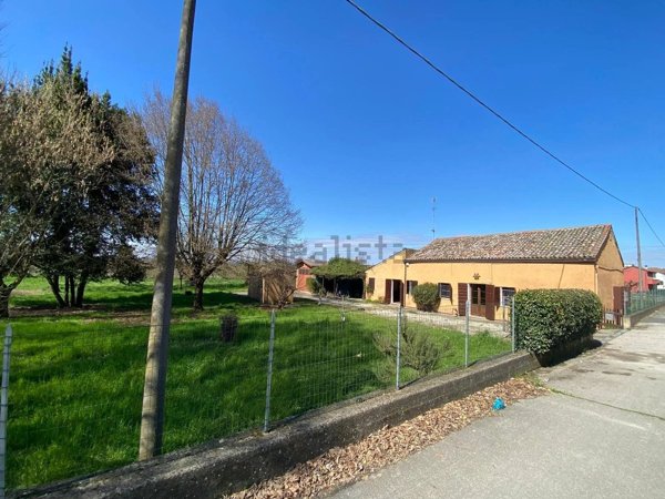 casa indipendente in vendita a Bagnoli di Sopra