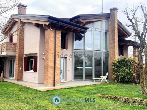 casa indipendente in vendita a Bagnoli di Sopra