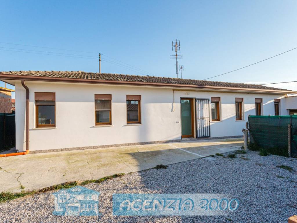 casa indipendente in vendita a Bagnoli di Sopra in zona San Siro