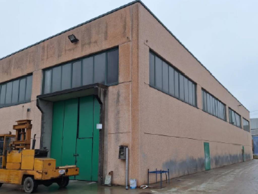locale commerciale in vendita a Bagnoli di Sopra