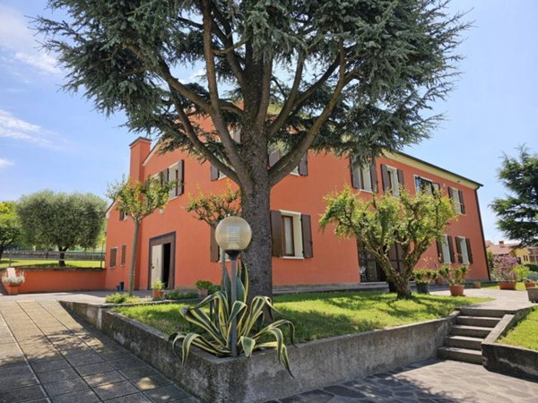 casa indipendente in vendita a Baone in zona Rivadolmo