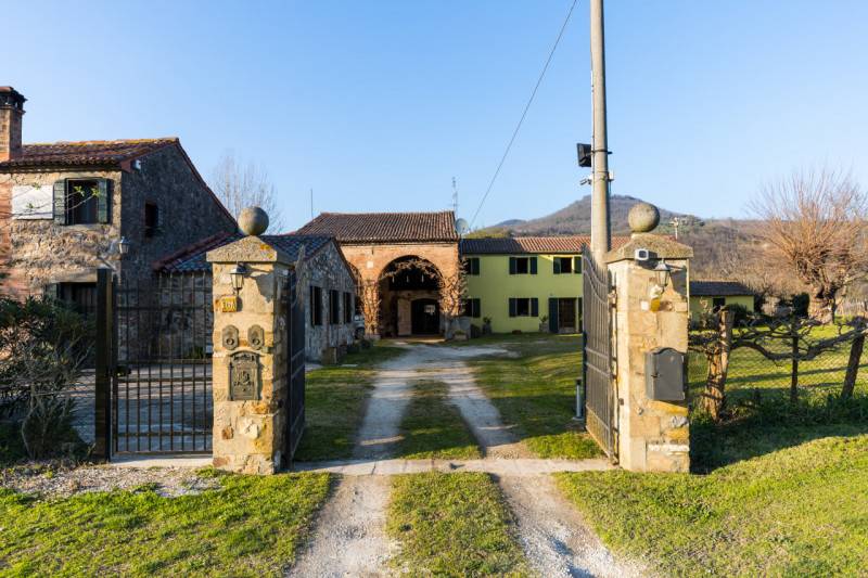 casa indipendente in vendita a Baone
