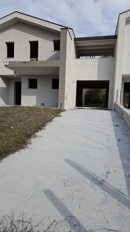 casa indipendente in vendita a Baone