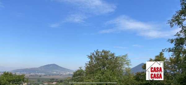 terreno edificabile in vendita a Baone