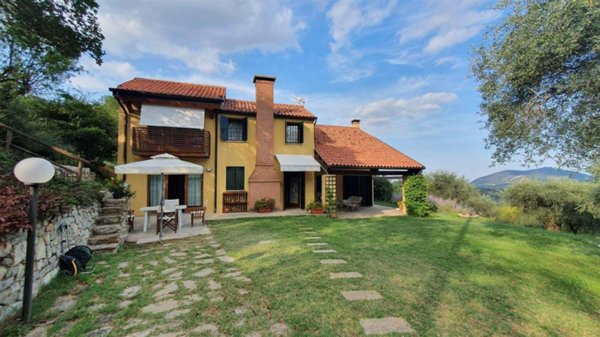casa indipendente in vendita a Baone