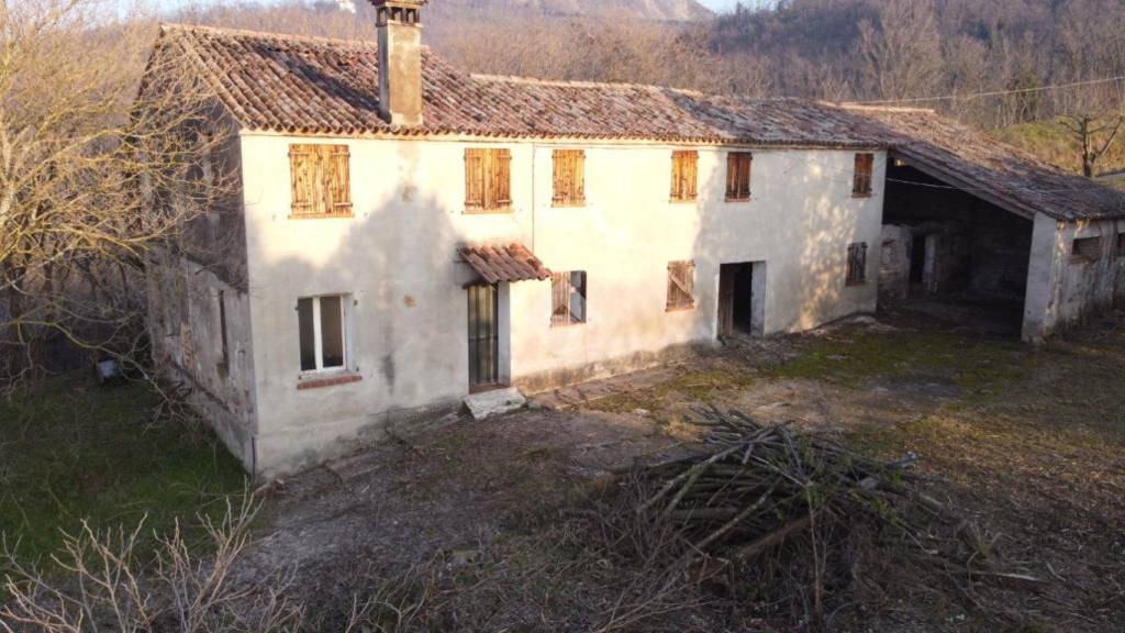 casa indipendente in vendita a Baone