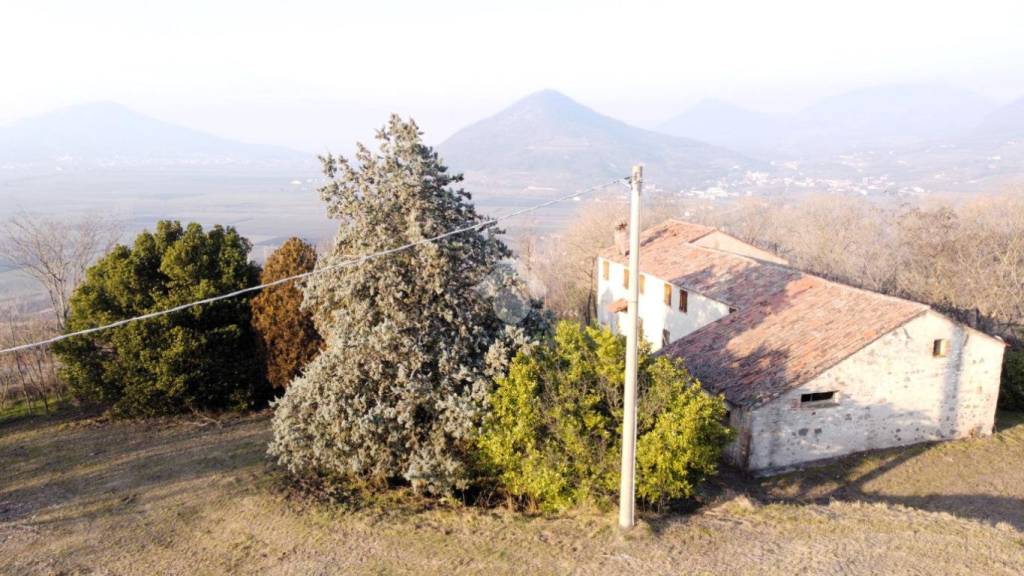 casa indipendente in vendita a Baone