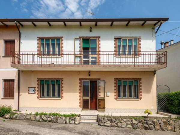 casa indipendente in vendita a Baone