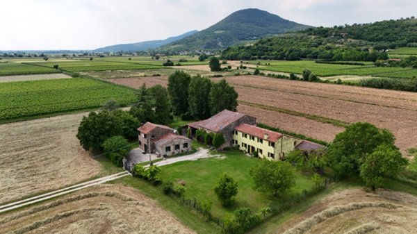casa indipendente in vendita a Baone
