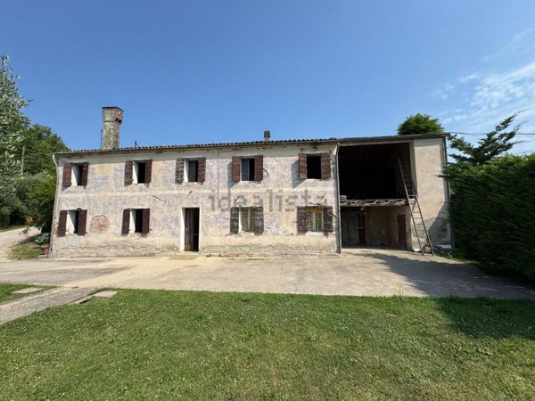 casa indipendente in vendita a Baone