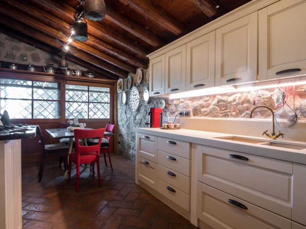 casa indipendente in vendita a Baone