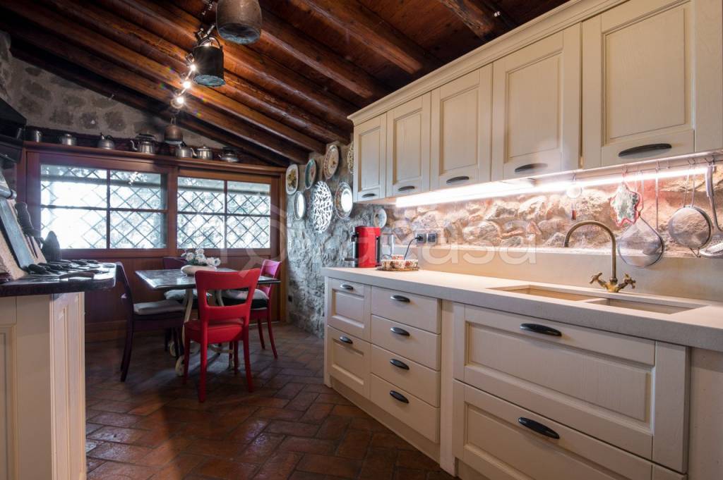 casa indipendente in vendita a Baone