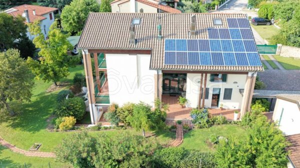 casa indipendente in vendita a Baone