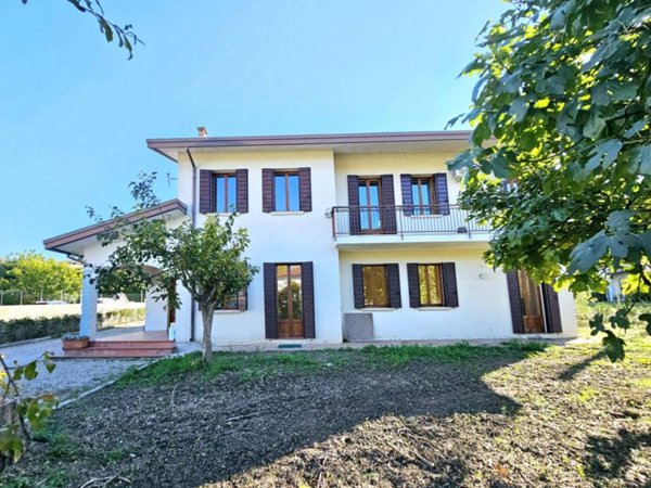 casa indipendente in vendita a Baone in zona Rivadolmo