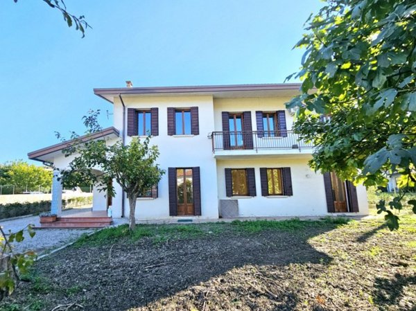 casa indipendente in vendita a Baone in zona Rivadolmo