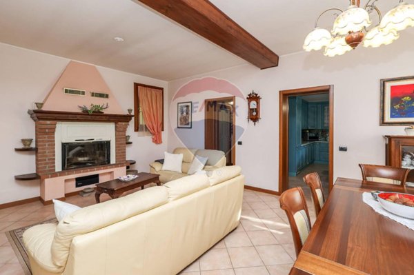 casa indipendente in vendita a Baone