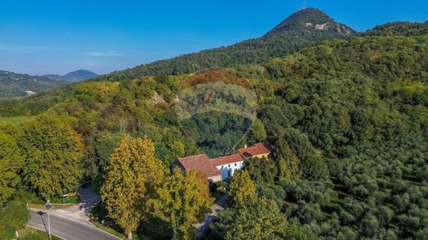 casa indipendente in vendita a Baone