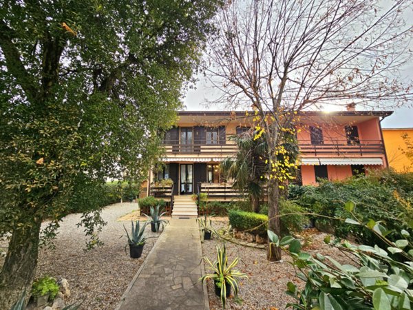 casa indipendente in vendita a Baone in zona Rivadolmo