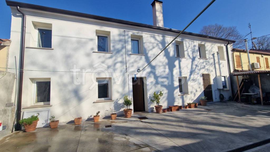casa indipendente in vendita a Baone in zona Rivadolmo